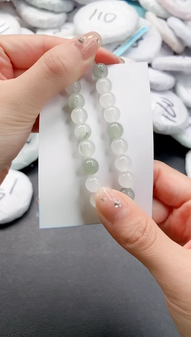 【闪购商品】石英质玉手镯未镶嵌 8mm天山翠手串多样性发货
