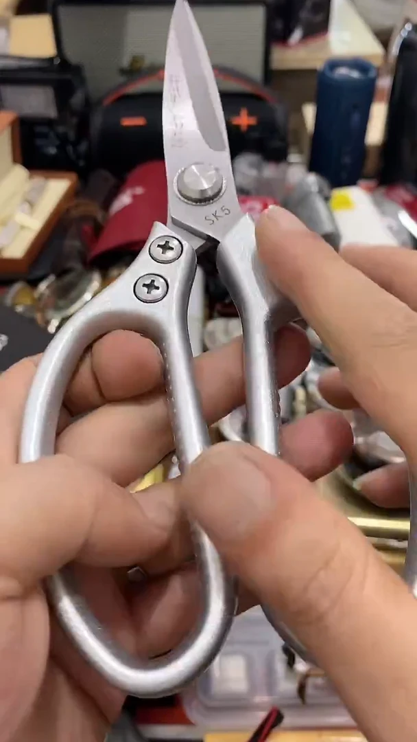 瓷片闪购商品 如图所示