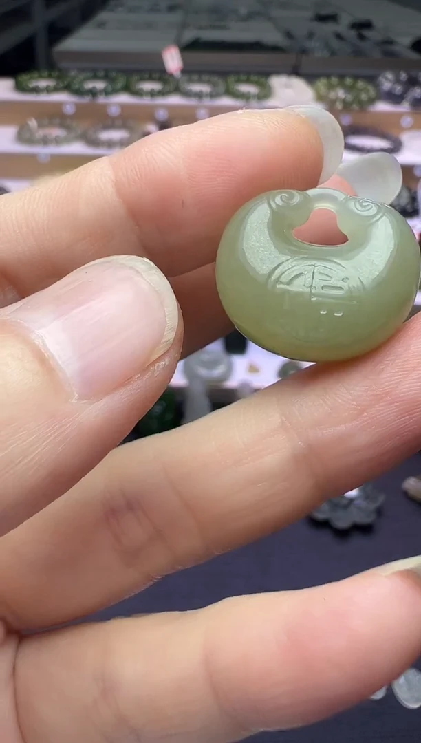 颈饰未镶嵌和田玉128号链接