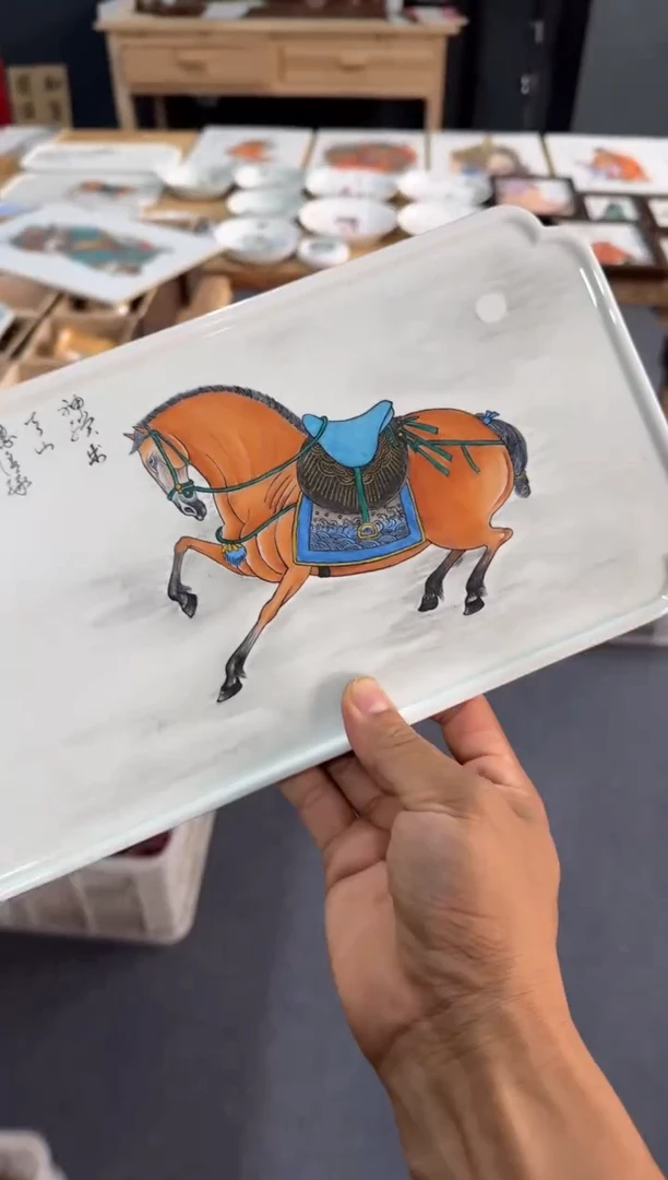 以笔为心，以瓷为纸。