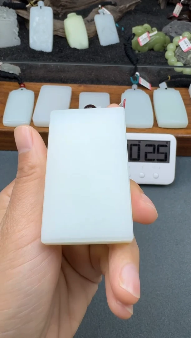 颈饰未镶嵌和田玉2