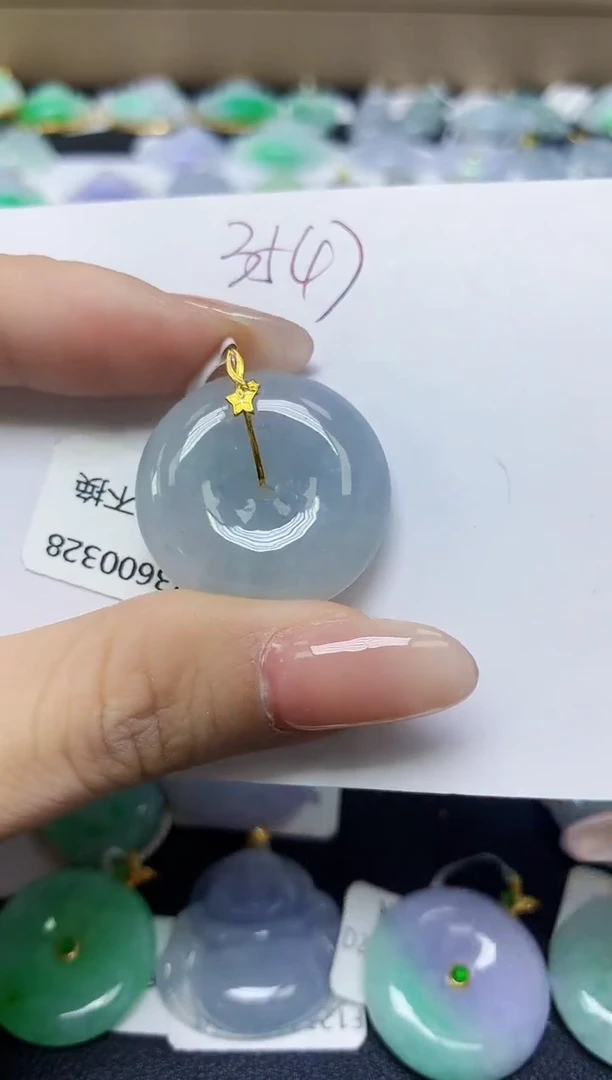 翡翠18K金镶嵌颈饰天然缅甸翡翠A货
