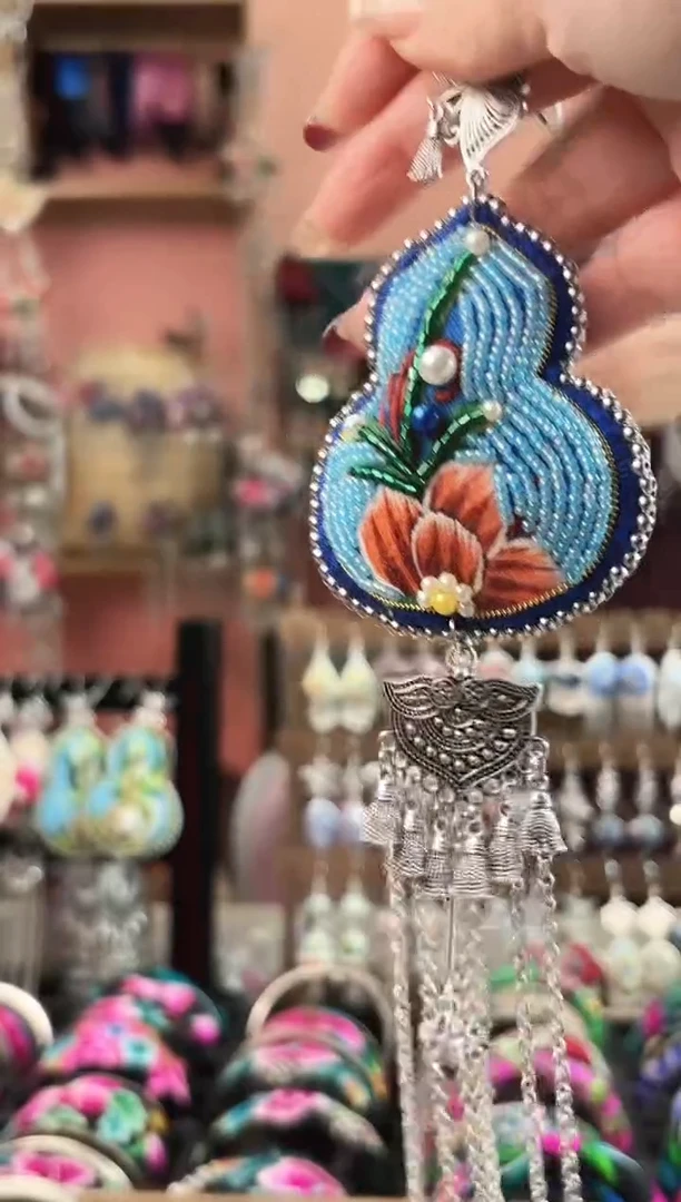 织绣艺枝独绣手工饰品13