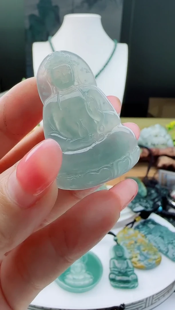 【闪购商品】翡翠颈饰未镶嵌11111111