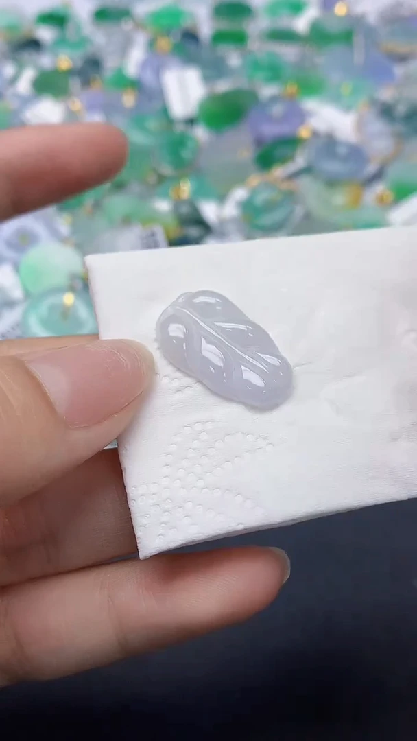 翡翠未镶嵌颈饰天然缅甸a货翡翠