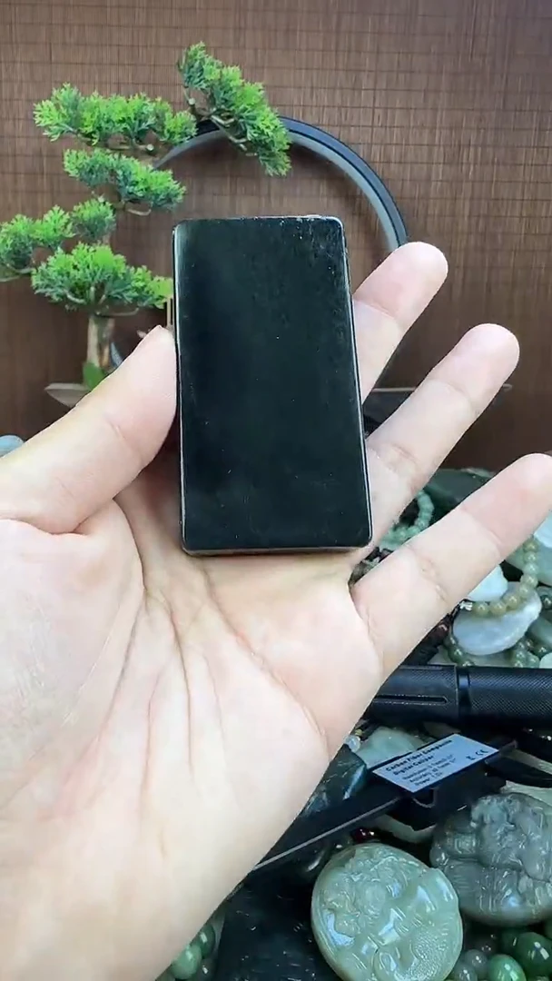 和田玉未镶嵌颈饰1