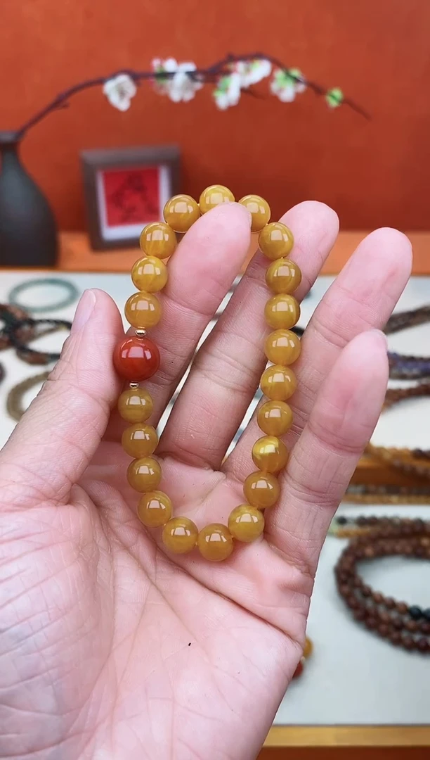 【闪购商品】蜜蜡手链未镶嵌08老蜡单圈鸿运当头