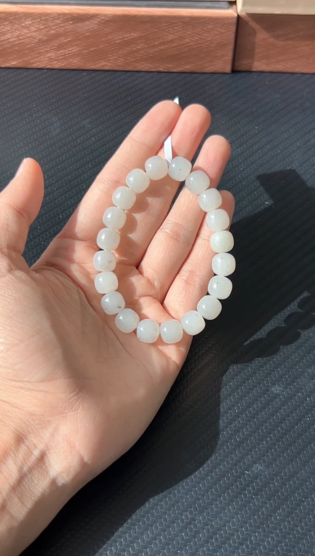 未镶嵌手串和田玉黑山微色差卡9*10Mj