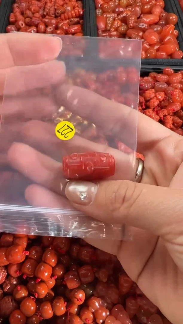 【闪购商品】南红玛瑙颈饰未镶嵌1