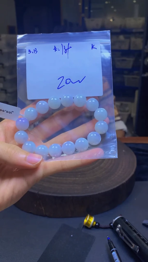 定制翡翠未镶嵌翡翠珠串