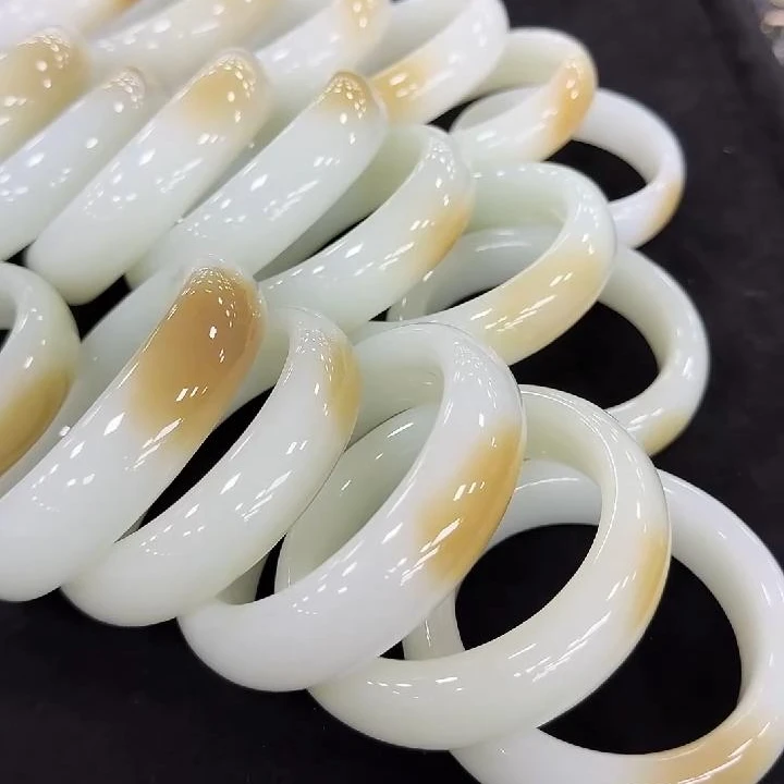 【老郑家】和田玉手镯一支 (多样性发1件)