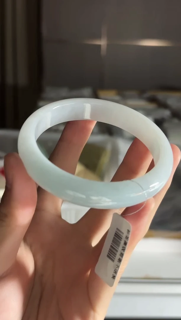 未镶嵌手镯翡翠60#翡翠手镯