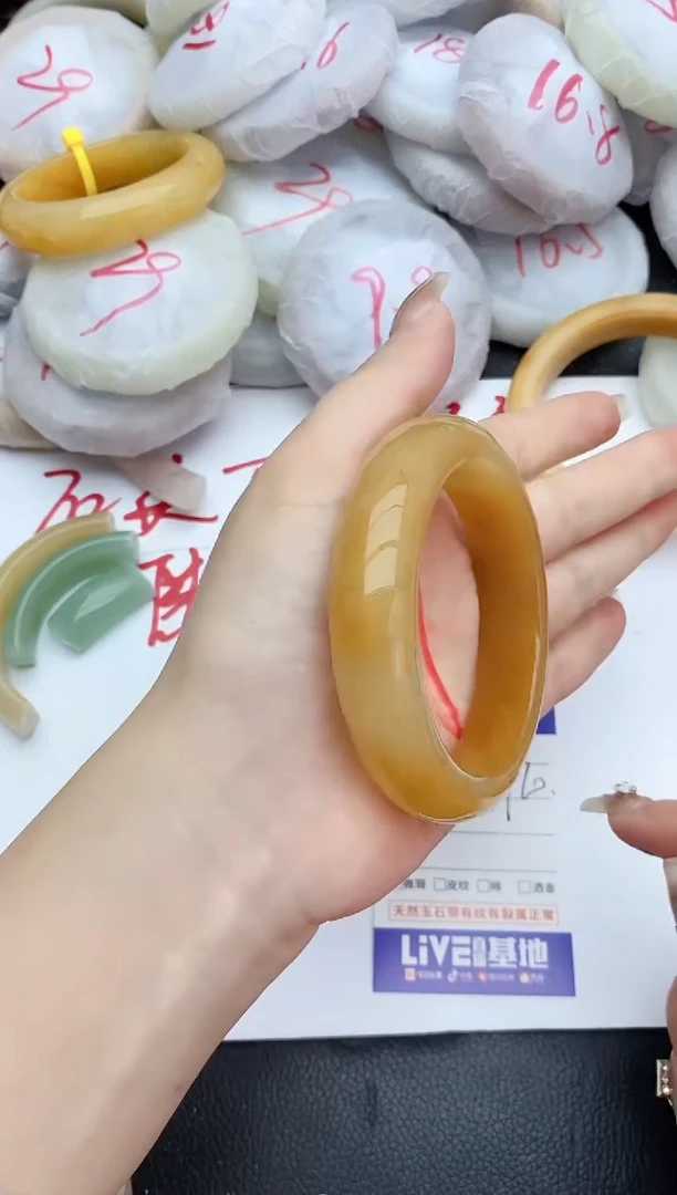 石英质玉手镯未镶嵌312+59/60