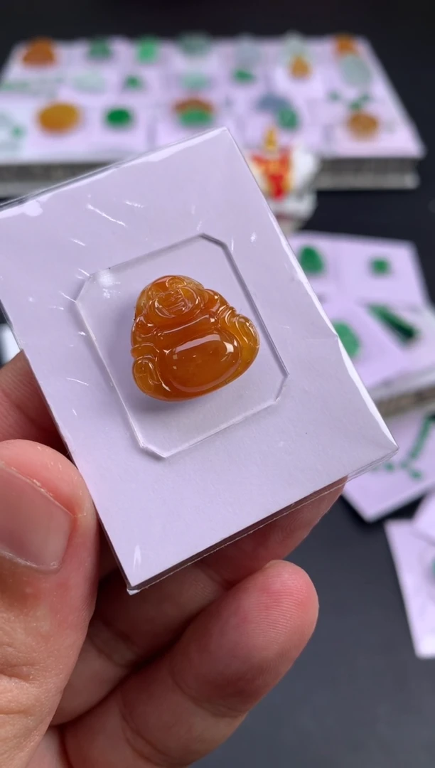 未镶嵌定制翡翠招**?翡翠