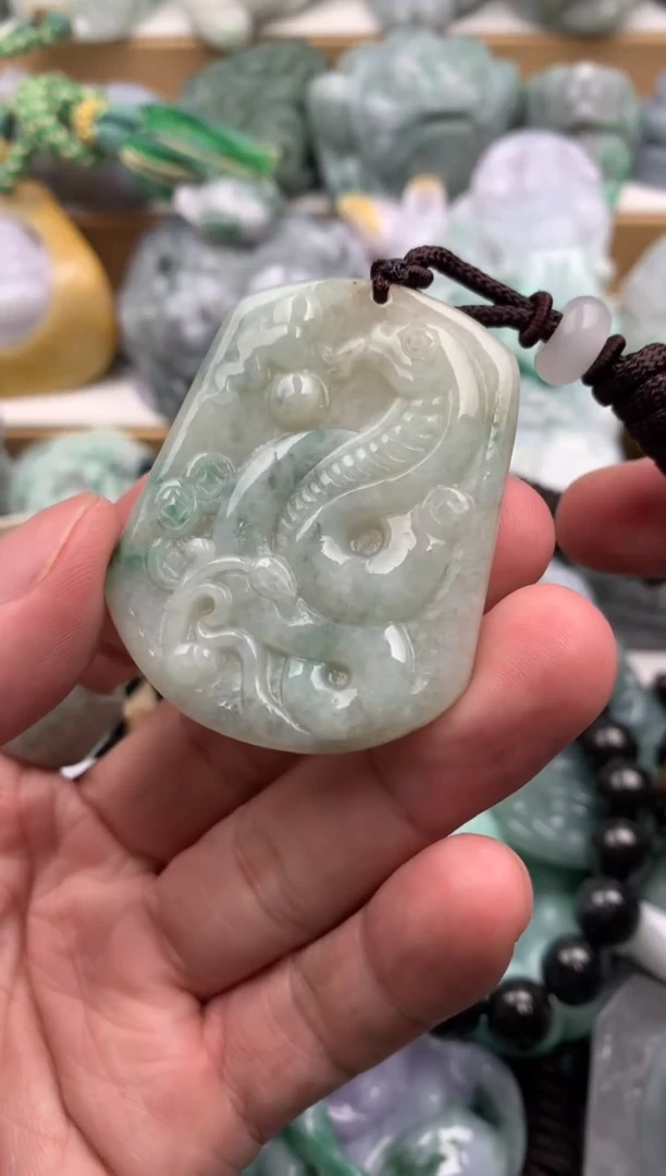 吊坠(不含链)未镶嵌翡翠1