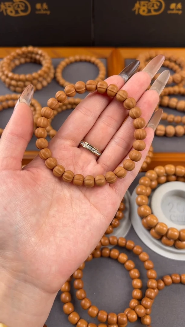 手串猴头核桃梦****有8+小鲨鱼全品无暇
