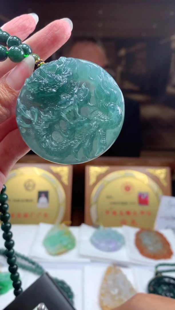 【闪购商品】定制翡翠未镶嵌挂件发货（拍一发一）