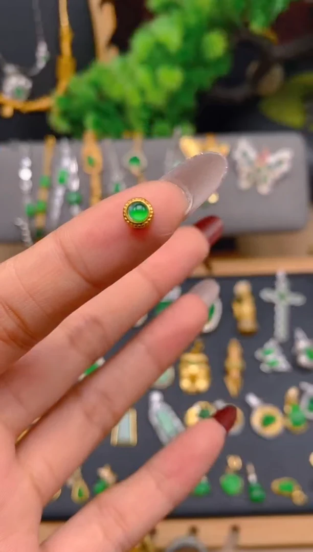 吊坠(不含链)银S925镶嵌翡翠豆丁