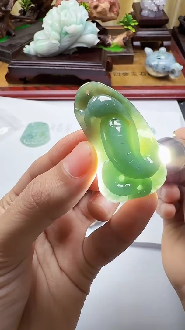 吊坠(不含链)未镶嵌翡翠1