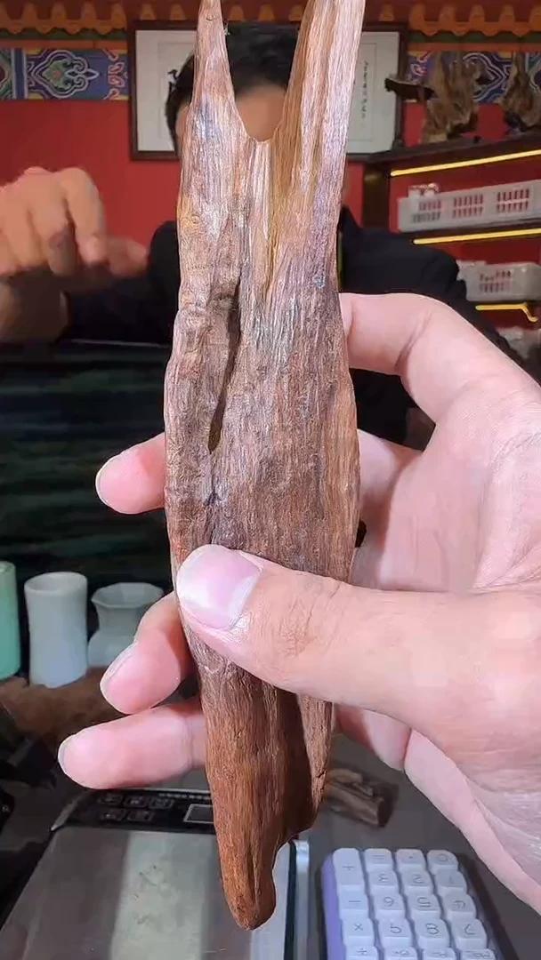 沉香吊坠W71富森红土树根多样性发一