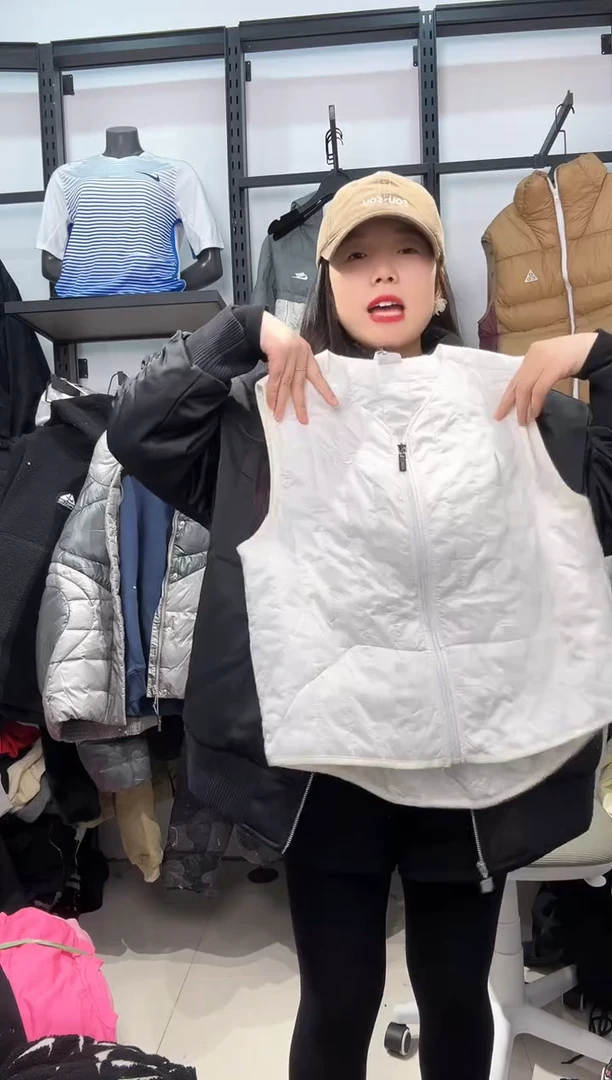 2579      编码  瑕疵直播间过款为准 尺码  ·  M160