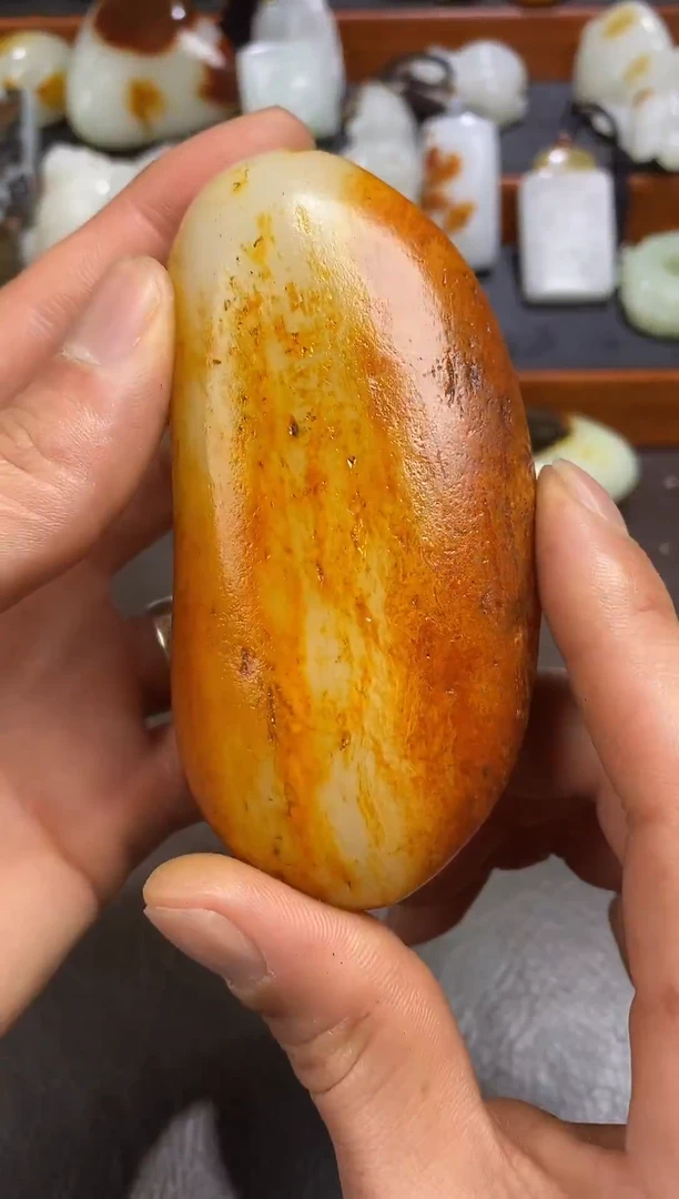 未镶嵌和田玉摆件艾****…和田玉