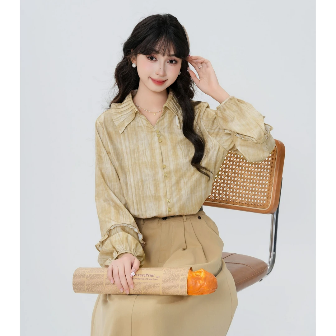 慕兔春季新款复古翻领衬衫女款设计感宽松百搭上衣