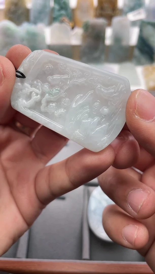 【闪购商品】翡翠颈饰未镶嵌..../1/18/ 85