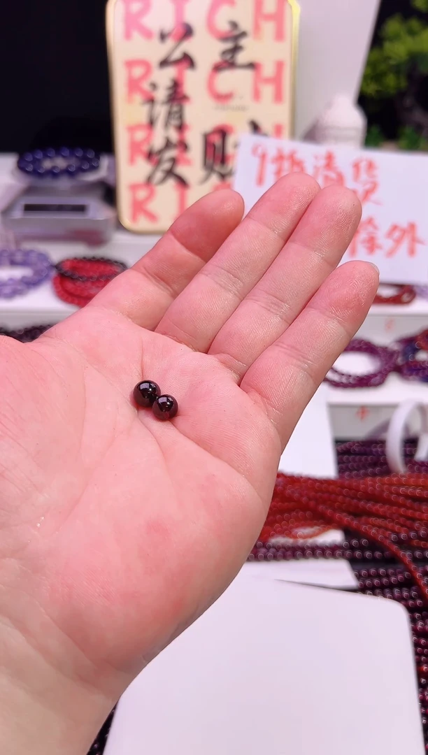 【闪购商品】石榴石手链未镶嵌天然石榴石散珠2