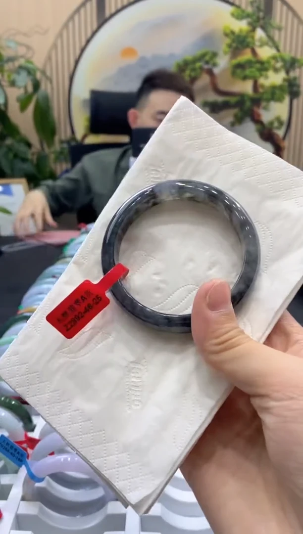 翡翠手镯未镶嵌000002618