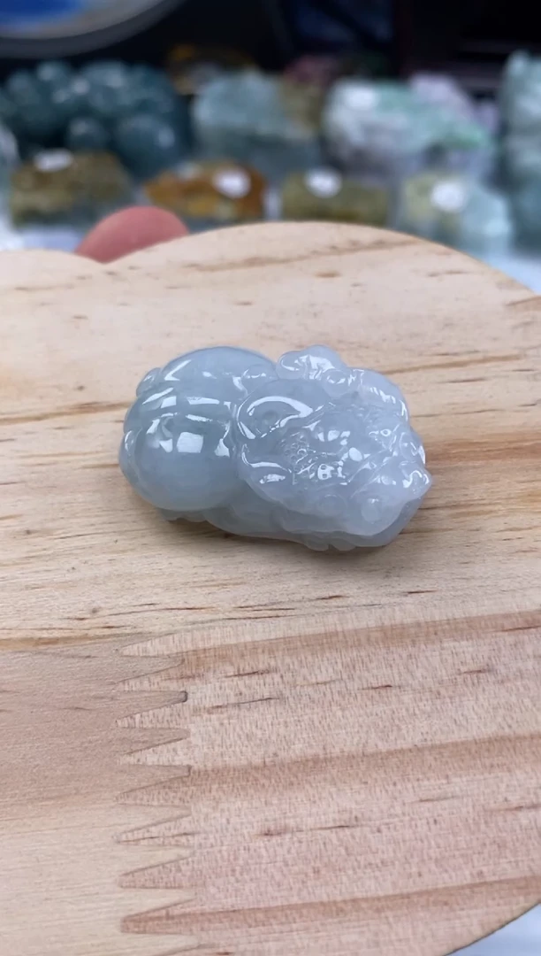 颈饰未镶嵌翡翠多人如意貔貅吊坠