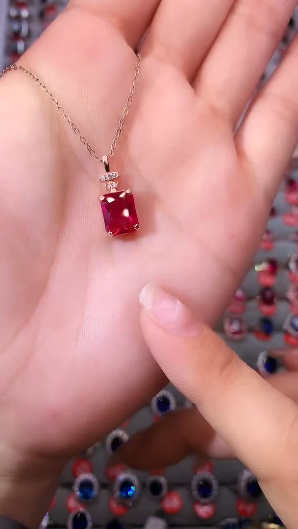 【闪购商品】红宝石吊坠(赠链)银S925镶嵌1111