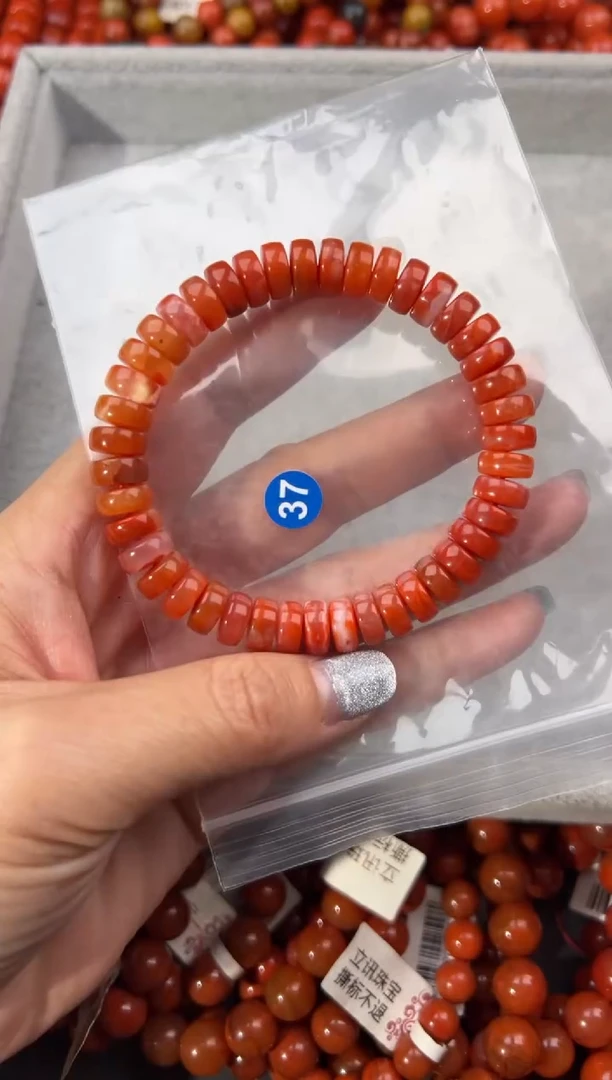 未镶嵌手串南红玛瑙9+