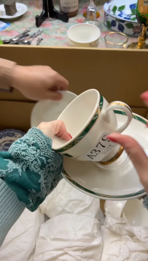 瓷片福****咪       A379