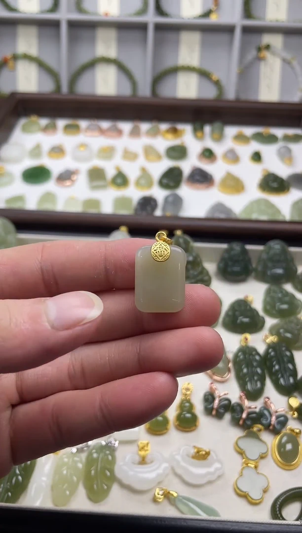 吊坠(不含链)银S925镶嵌和田玉.吊坠(不含链) 银S925镶嵌 和田玉