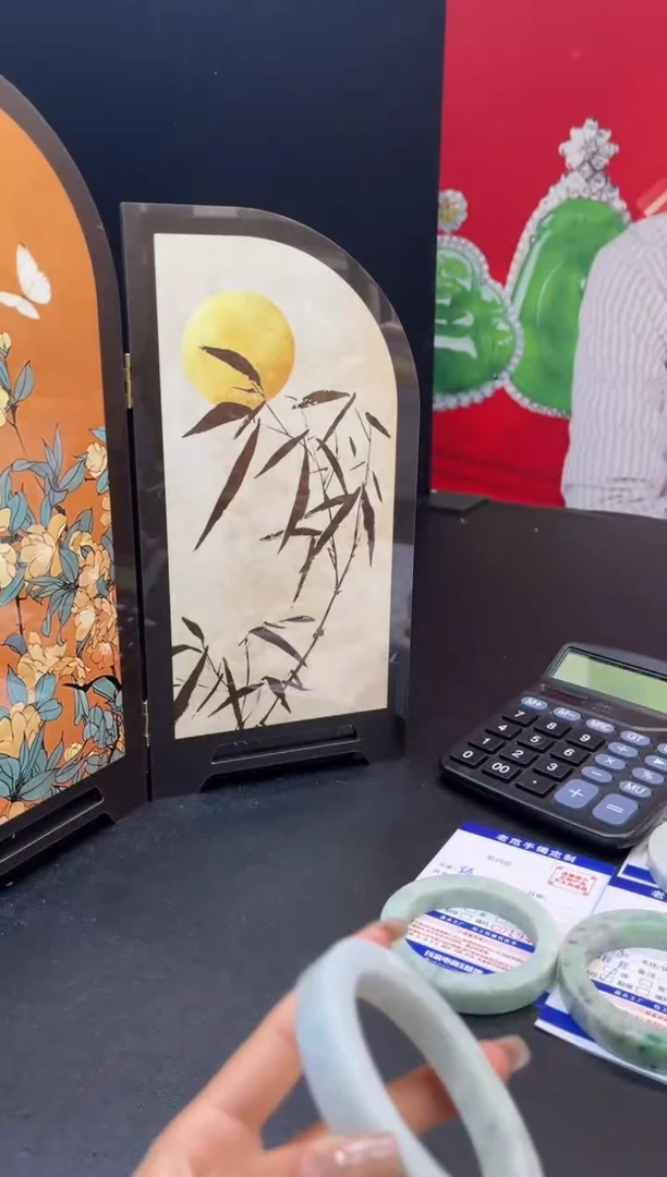 未镶嵌手镯定制翡翠不****）手镯