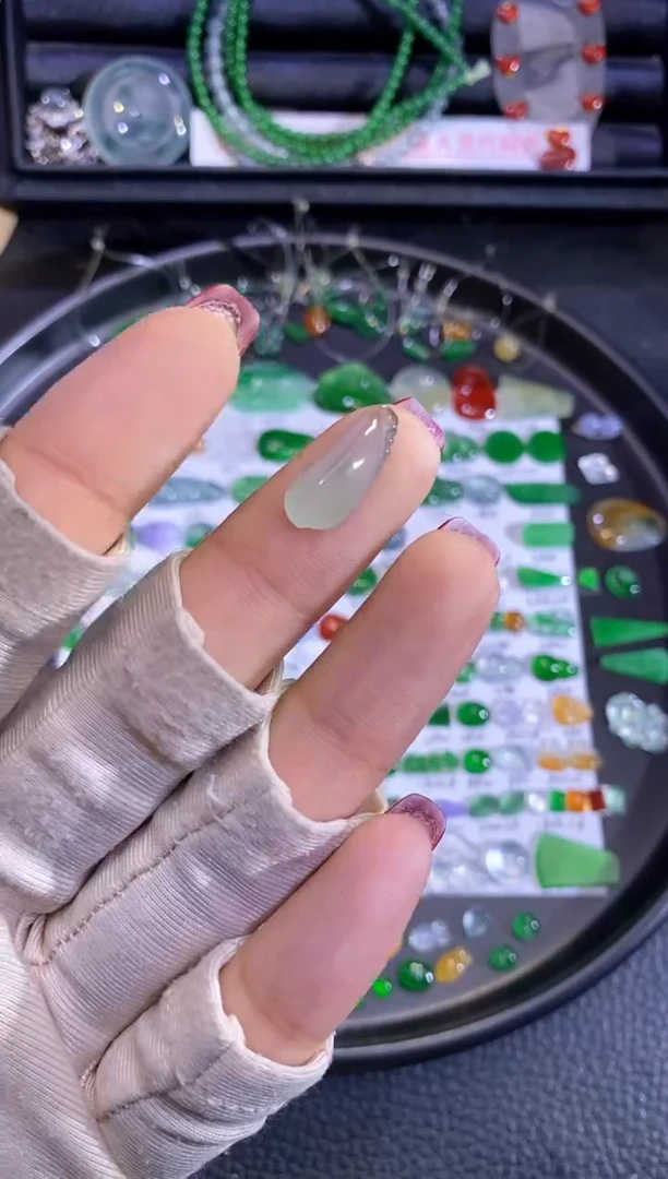 未镶嵌挂件翡翠瓜