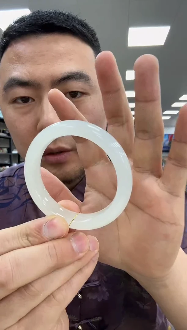 【闪购商品】和田玉手镯未镶嵌52-53  993