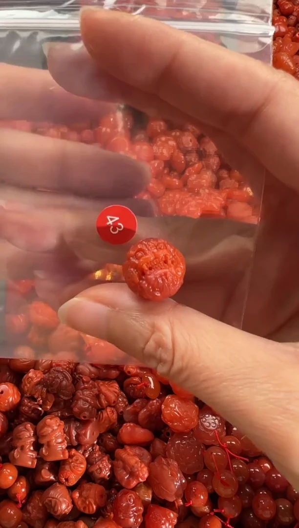 【闪购商品】南红玛瑙颈饰未镶嵌1