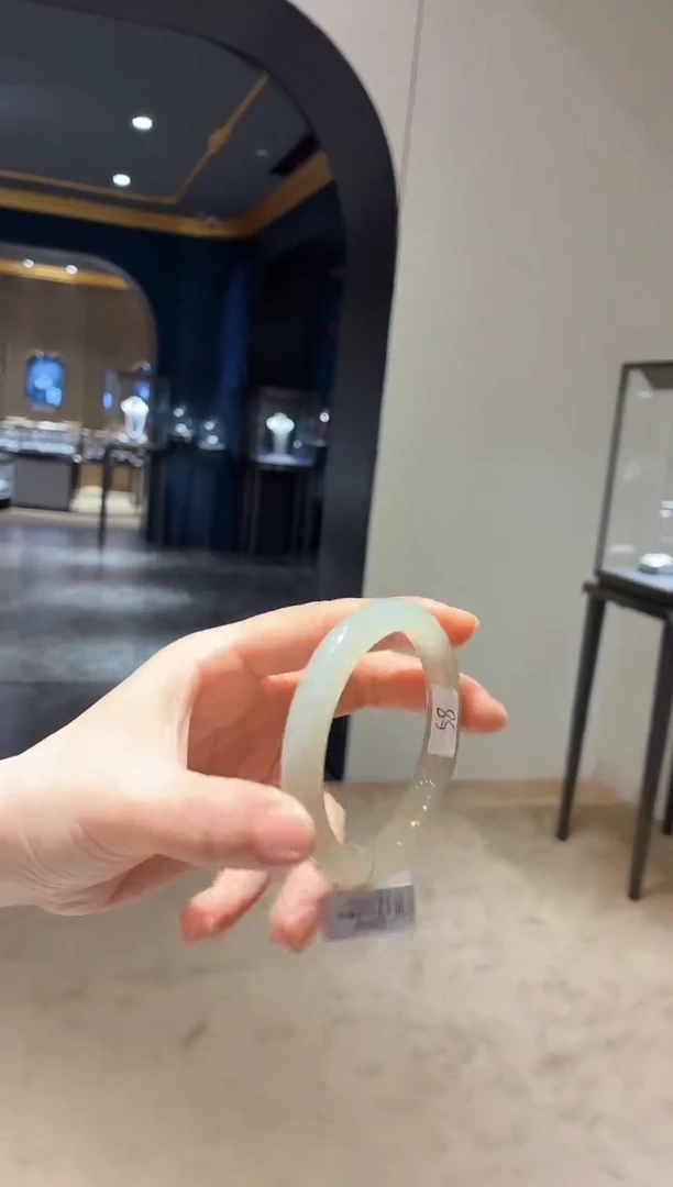 未镶嵌手镯和田玉96【瑕疵】不退不换圈口58