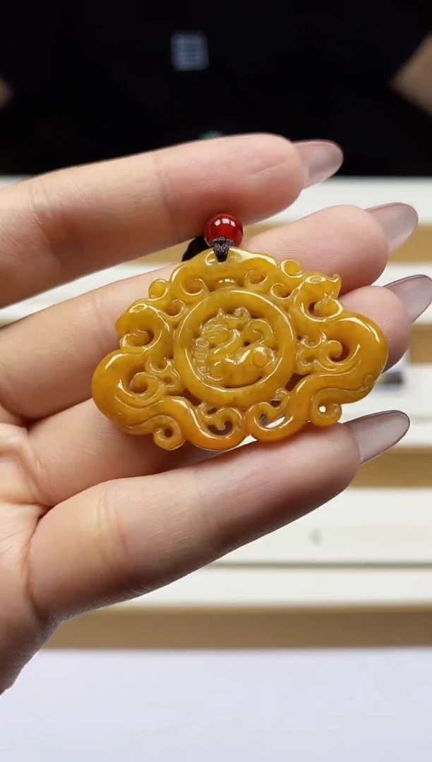 翡翠未镶嵌颈饰翡翠A货