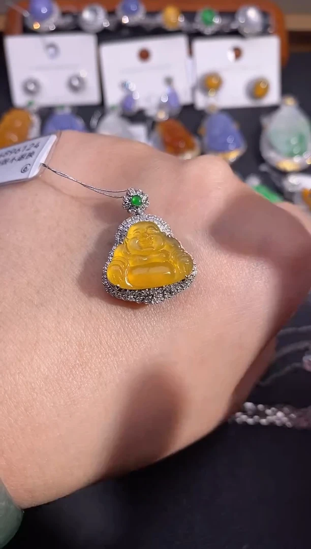 【闪购商品】翡翠颈饰18K金镶嵌吊坠