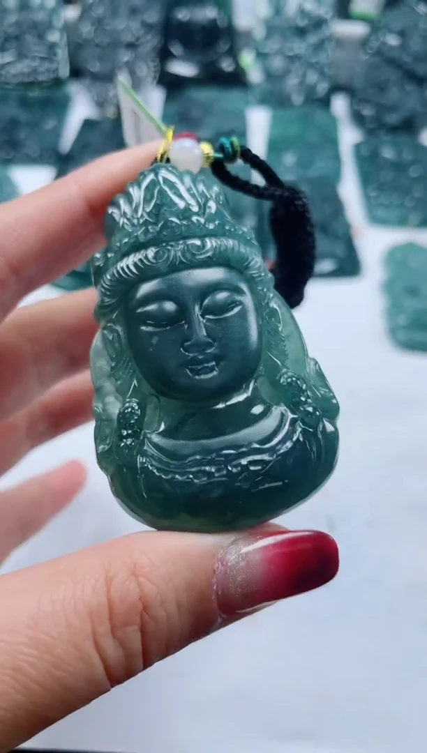 【闪购商品】翡翠颈饰未镶嵌