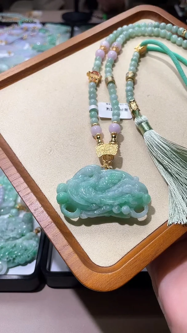 【闪购商品】翡翠颈饰未镶嵌吊坠
