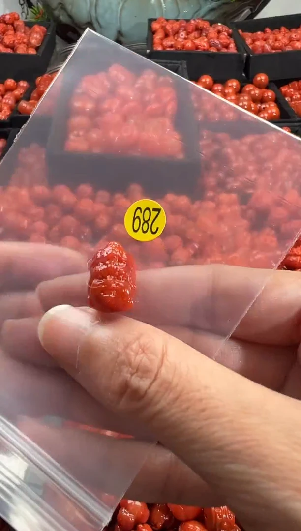 颈饰未镶嵌南红玛瑙1