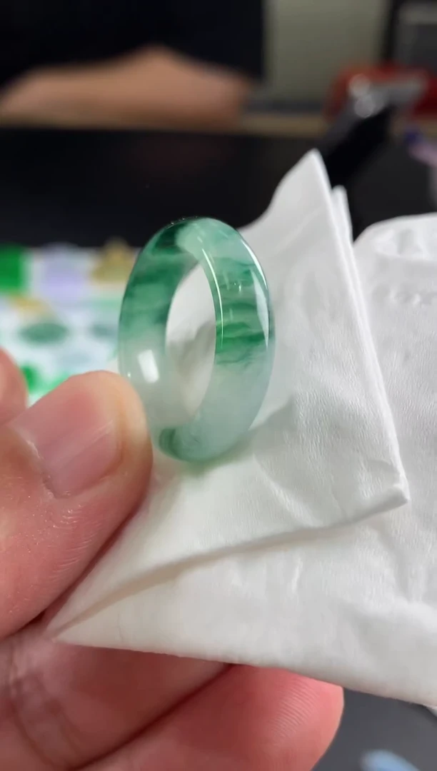 未镶嵌定制翡翠郎**丹翡翠