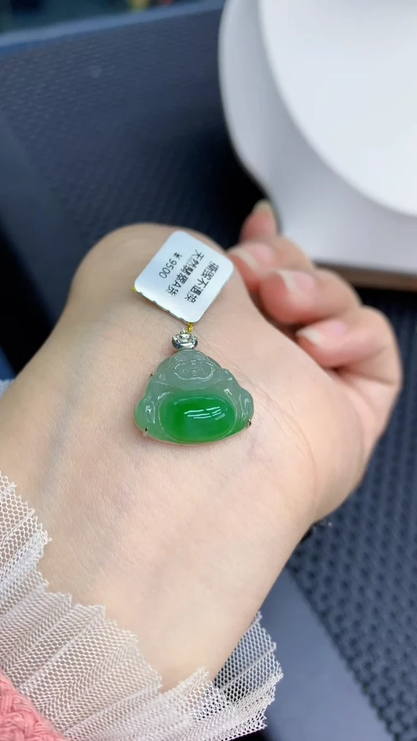 【闪购商品】翡翠颈饰18K金镶嵌            8