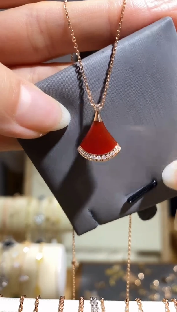 【闪购商品】钻石项链18K金镶嵌项链