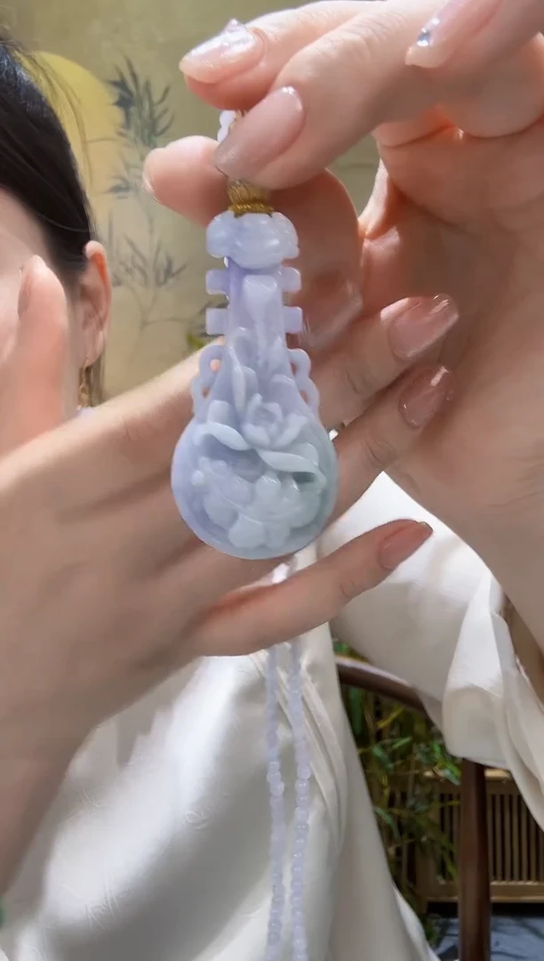翡翠未镶嵌颈饰吊坠