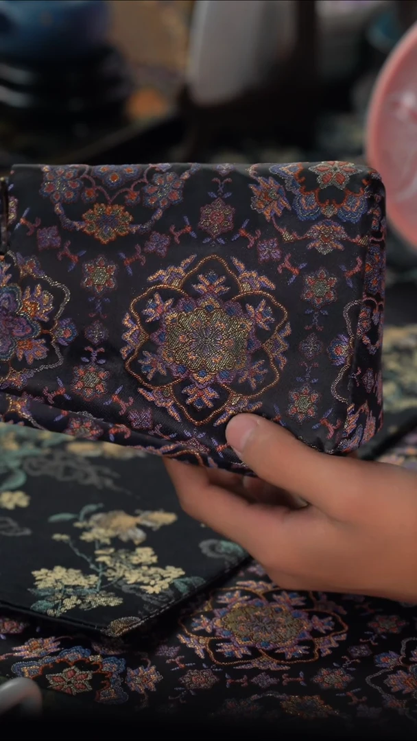 英姐好物分享@@紫色宝相花茶席